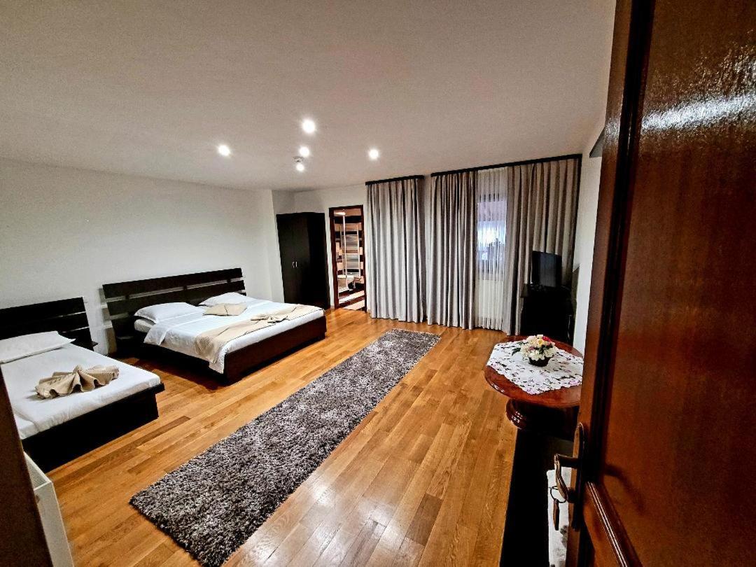 Eco-Tim Appartement Moisei Buitenkant foto
