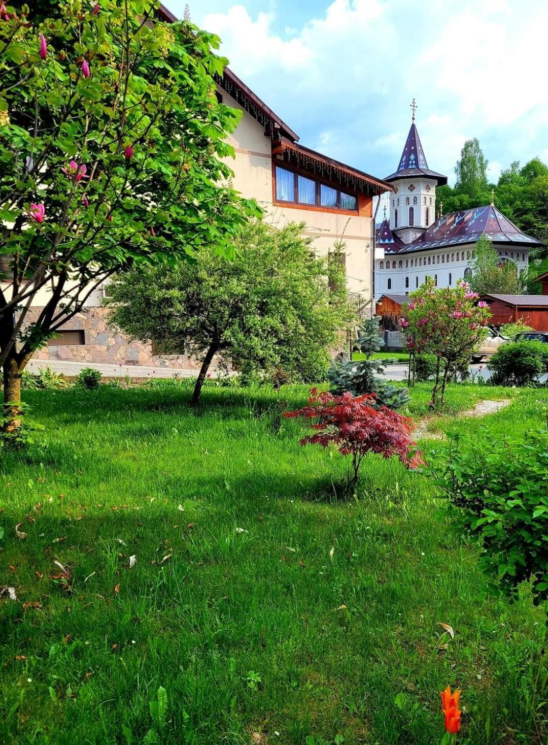 Eco-Tim Appartement Moisei Buitenkant foto