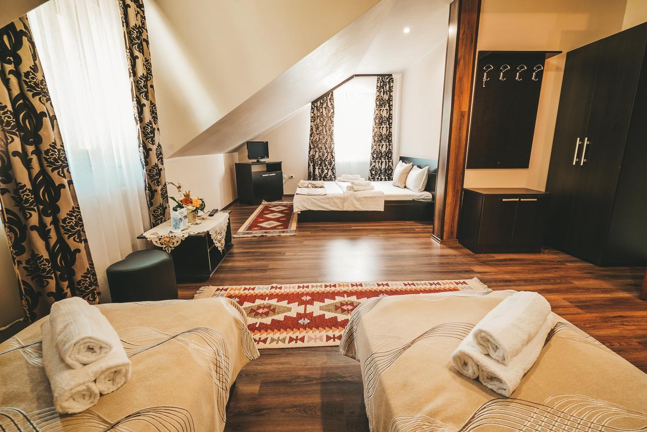 Eco-Tim Appartement Moisei Buitenkant foto